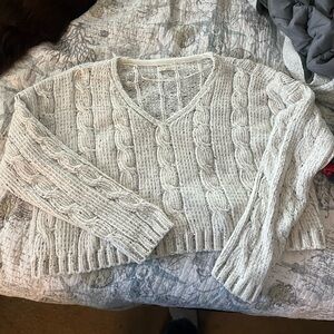 La Hearts Cable Knit V-Neck Sweater - Cream